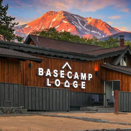 Basecamp Lodge เมาท์แชสตา ภายนอก รูปภาพ